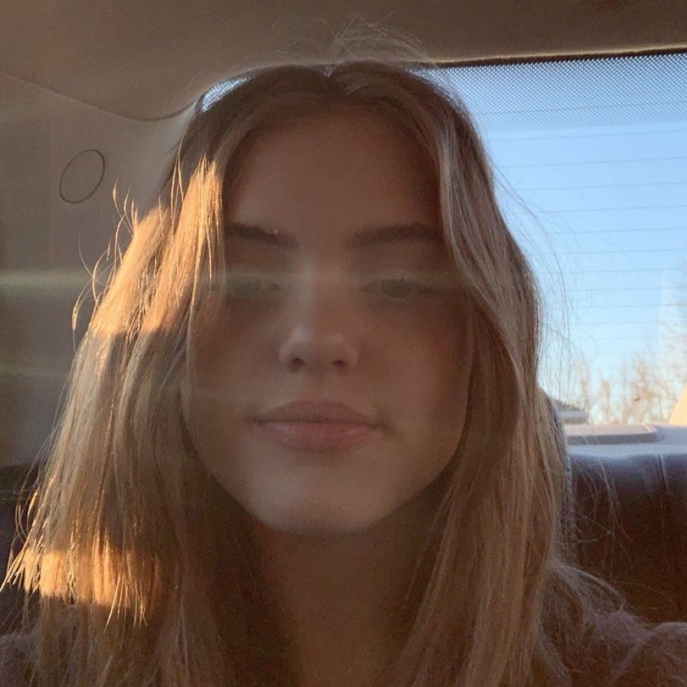 Meet your Posher, Alyssa